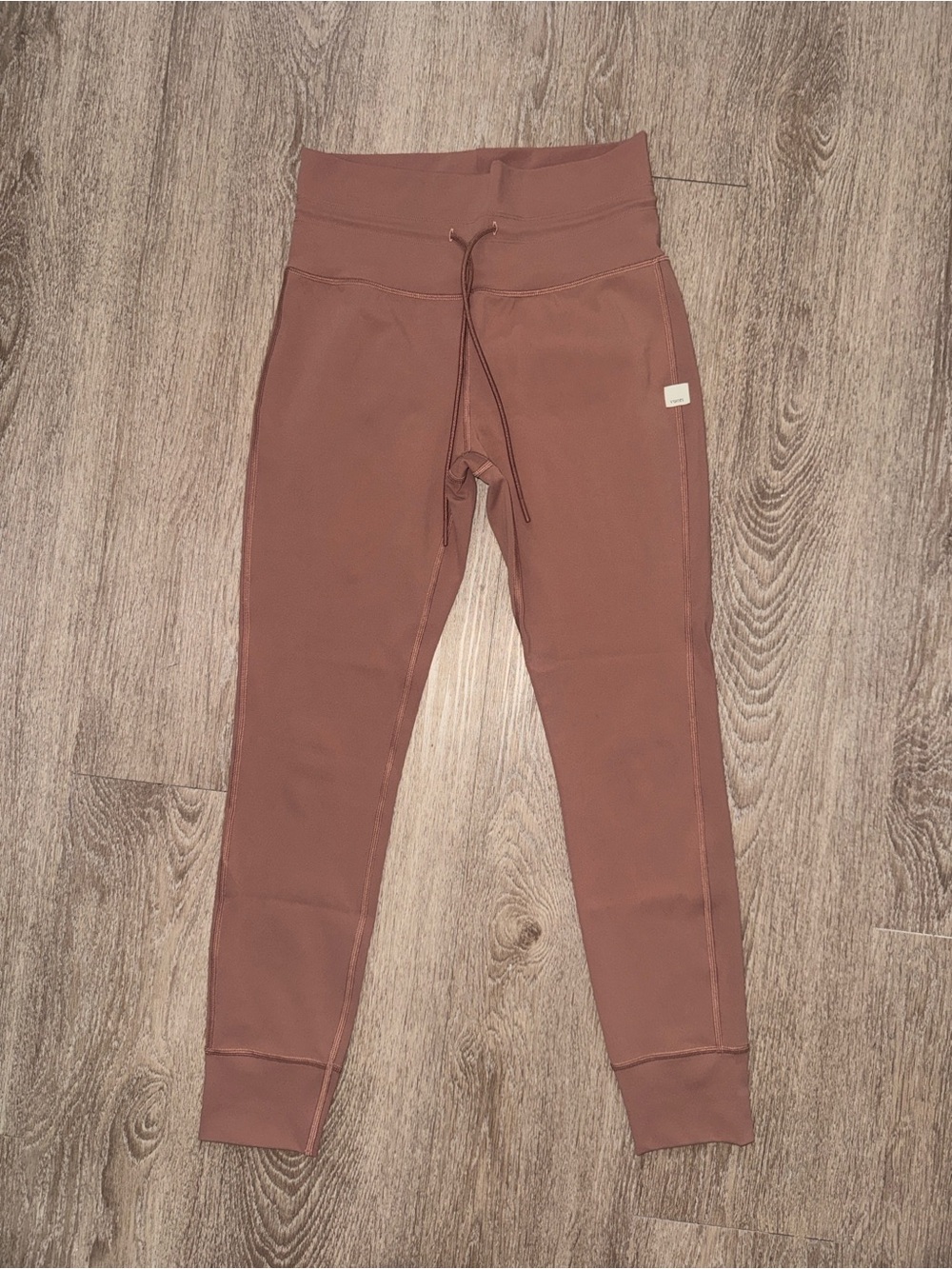 Vuori daily legging size medium